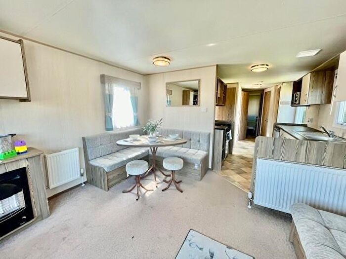 3 Bedroom Park Home For Sale In Stowford Farm Meadows, EX34