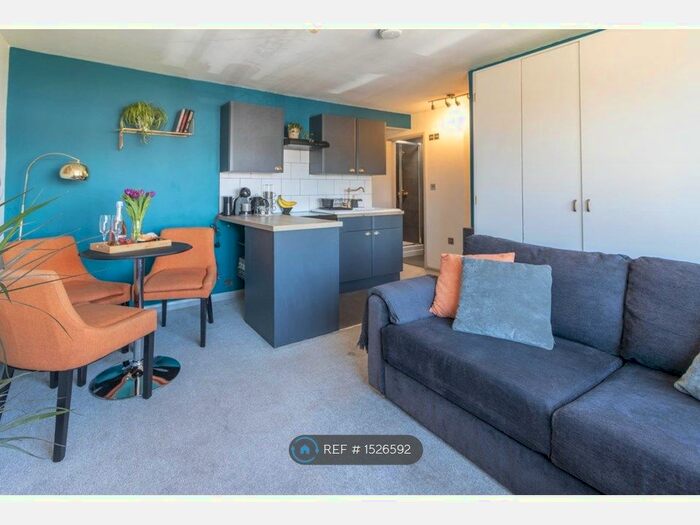 1 Bedroom Flat To Rent In Kernou Road, Paignton, TQ4