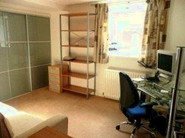 2 Bedroom Flat To Rent In Dunlop Street, City Centre, Glasgow, G1