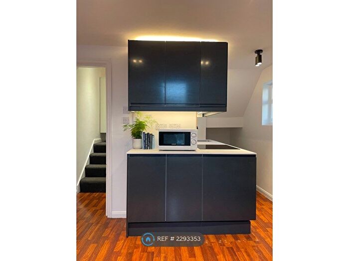 1 Bedroom Flat To Rent In Queens Park, London, NW6