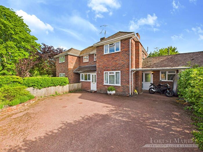 4 Bedroom Semi Detached House For Sale In Rickhayes, Wincanton, BA9