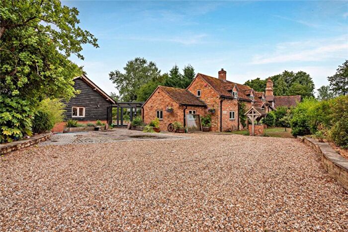 4 Bedroom Detached House For Sale In Ashford Hill Road, Headley, Thatcham, Hampshire, RG19