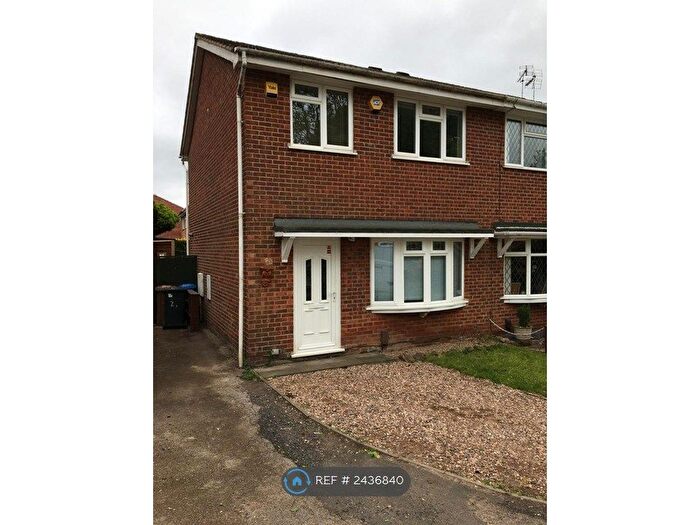 3 Bedroom Semi-Detached House To Rent In Minster Road, Derby, DE21