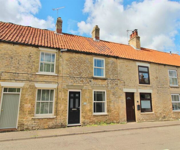 3 Bedroom Terraced House For Sale In High Street, Leadenham, LN5