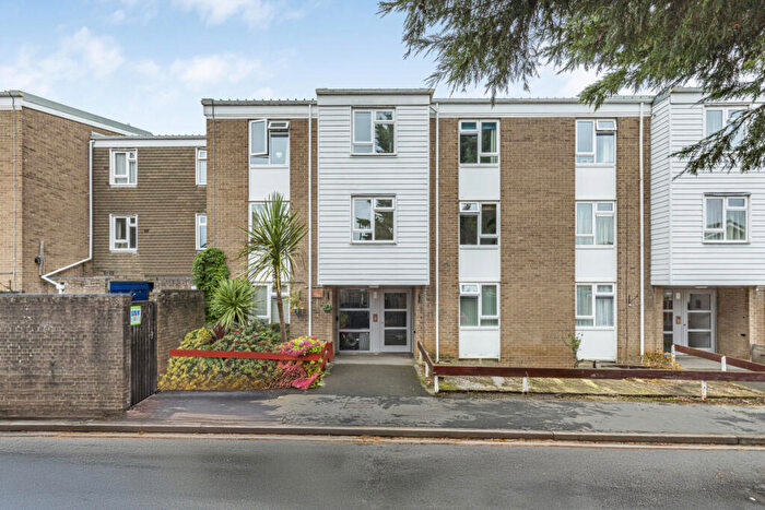 2 Bedroom Flat For Sale In Pennywell Drive, North Oxford, OX2