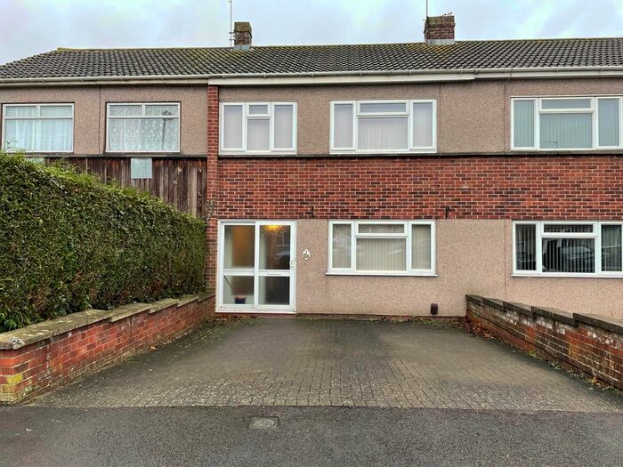 3 Bedroom Property To Rent In Cleeve Road, Yate, Bristol BS37
