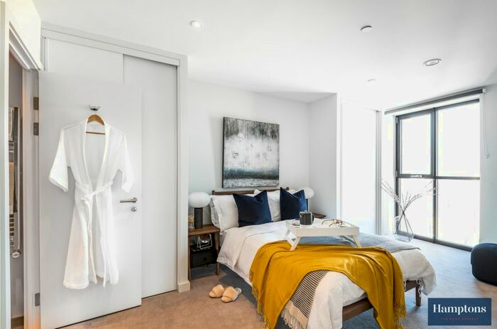 3 Bedroom Flat To Rent In George Street, Croydon, CR0