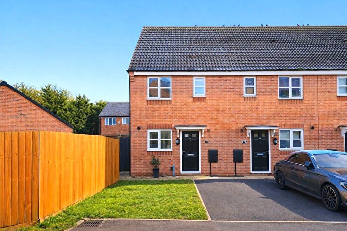 2 Bedroom End Terrace House For Sale In Knightwood Road, Leicester, Leicestershire, LE4