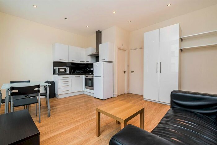 1 Bedroom Flat To Rent In Molyneux Street, Marylebone, London, W1H