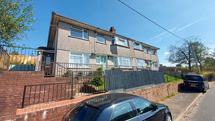 2 Bedroom Flat To Rent In Beacon View, Nantyglo, Ebbw Vale, NP23