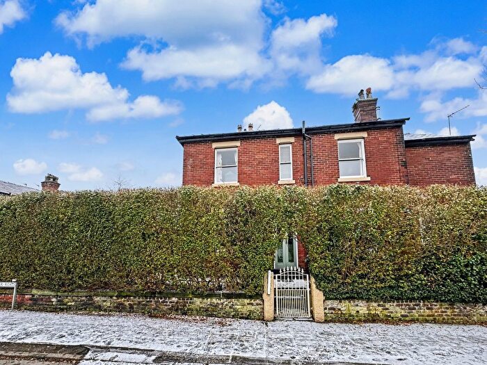 3 Bedroom Terraced House To Rent In Gardner Road, Prestwich, M25