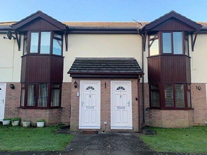 2 Bedroom Flat To Rent In Glan Road, Porthcawl, CF36