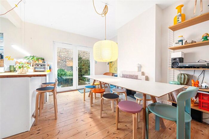 4 Bedroom End Of Terrace House For Sale In Ryedale, East Dulwich, London, SE22