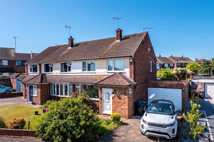 3 Bedroom Semi-Detached House For Sale In Copperfield Close, Chalk, Kent, DA12