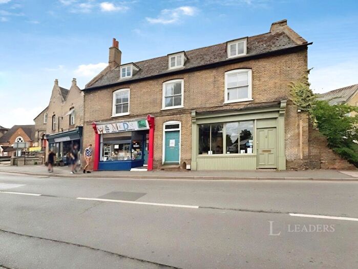 Flat To Rent In High Street, March, Cambridgeshire, PE15