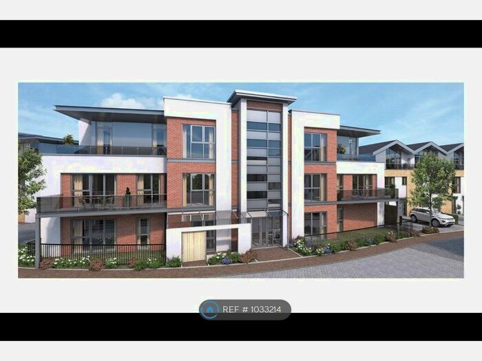 2 Bedroom Flat To Rent In Hazel House, Woking GU22