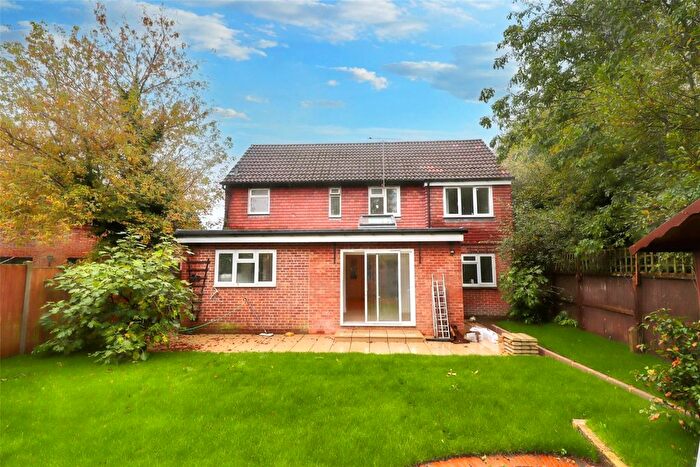 4 Bedroom Semi-Detached House For Sale In Woking, Surrey, GU21