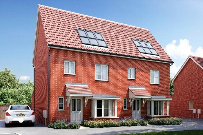 4 Bedroom Semi Detached House For Sale In Du Maurier Lane, Tattenhoe Park, Milton Keynes, Buckinghamshire, MK4