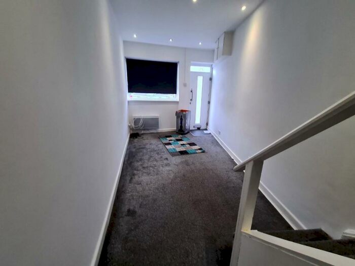 1 Bedroom House To Rent In Llantrisant Road, Pontyclun, CF72