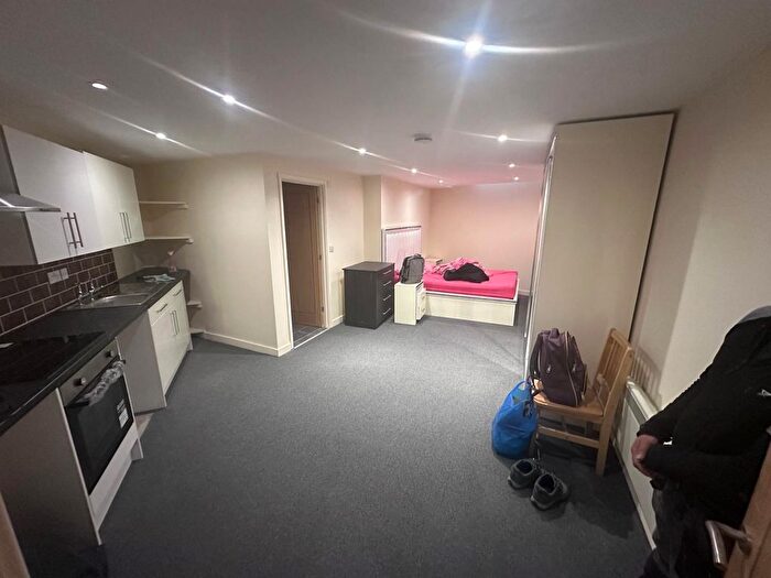 Studio To Rent In Stanley Road, Harrow, HA2