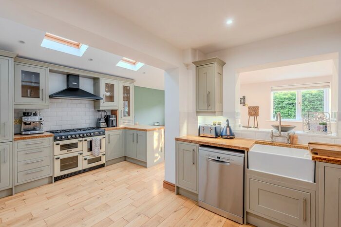 4 Bedroom Semi-Detached House For Sale In Southolme Close, Boroughbridge, York, YO51