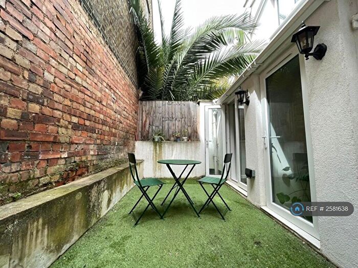 2 Bedroom Flat To Rent In Chalton Street, London, NW1