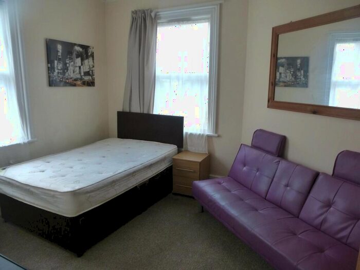 Studio To Rent In Hamilton Road, Reading, RG1