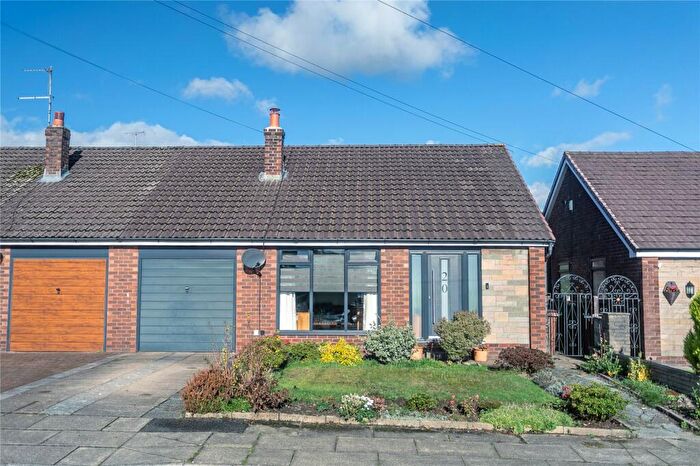 3 Bedroom Bungalow For Sale In Links View, Bamford, Rochdale, OL11