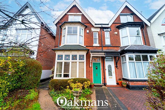 5 Bedroom Semi Detached House For Sale In Middleton Hall Road, Birmingham, B30