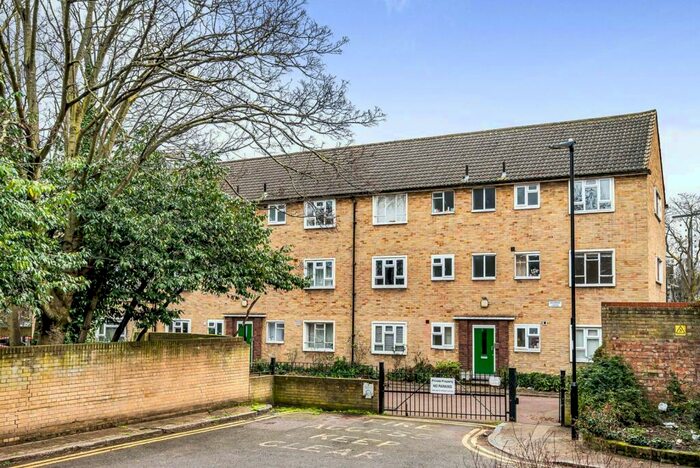 1 Bedroom Flat To Rent In Kinloch Street, Hornsey, London, N7