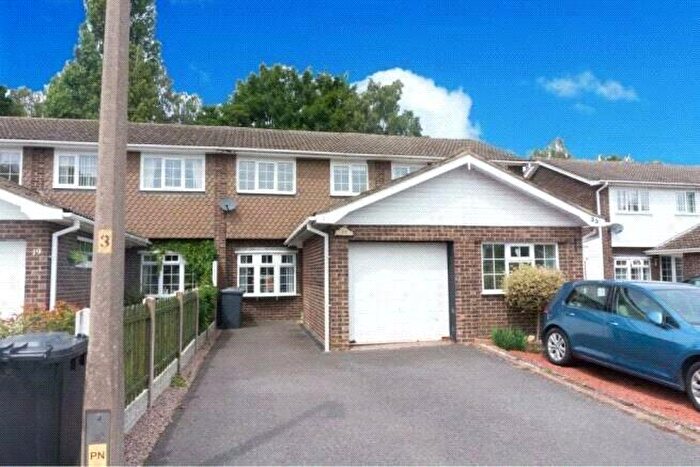 3 Bedroom Semi-Detached House To Rent In Eton Close, Lincoln, Lincolnshire, LN6