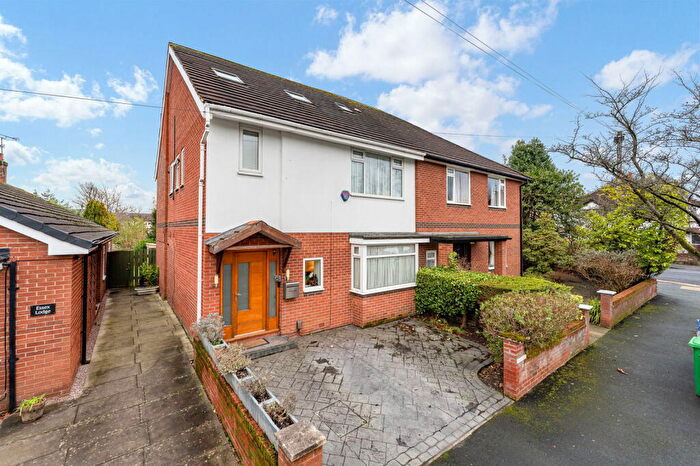 5 Bedroom Semi Detached House For Sale In Essex Avenue, Didsbury, M20