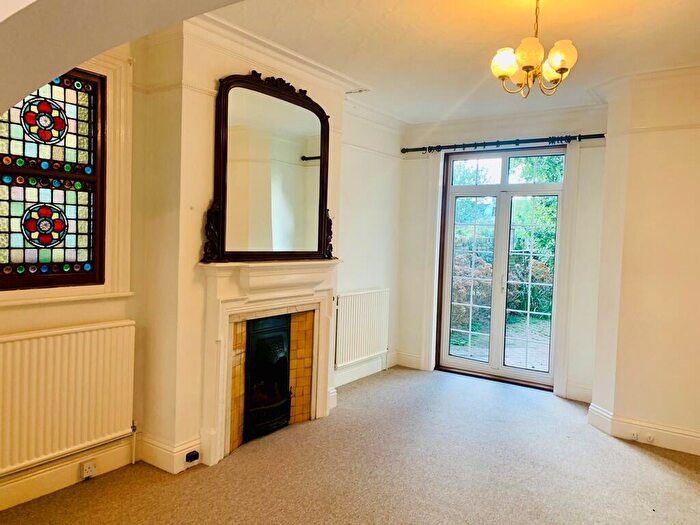 6 Bedroom Semi-Detached House To Rent In St. Barnabas Road, Cambridge, CB1