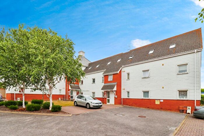 2 Bedroom Apartment For Sale In Ensign Way, Diss, IP22