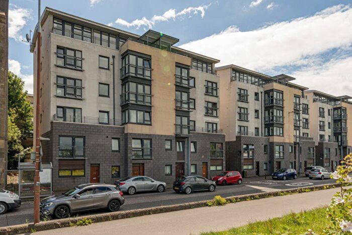 2 Bedroom Flat For Sale In / Lower Granton Road, EH5