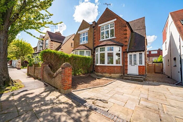 3 Bedroom Hotel To Rent In Selby Road, W5