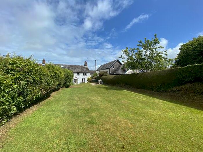 1 Bedroom End Of Terrace House To Rent In West Street, Kilkhampton, EX23