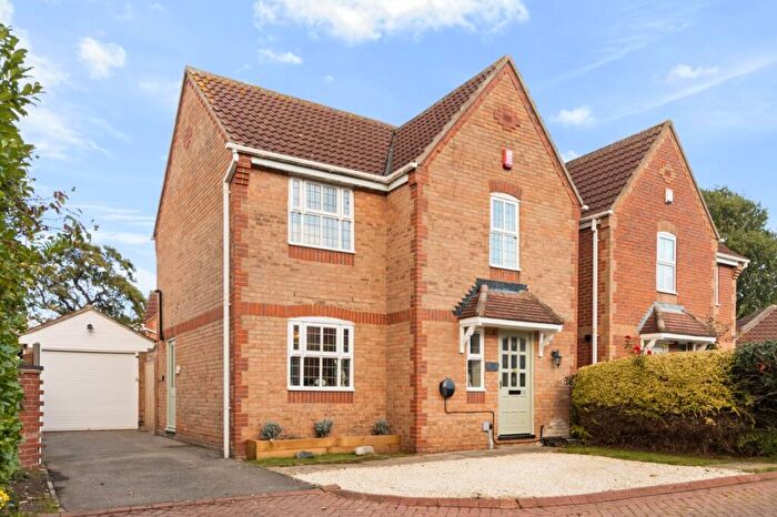 3 Bedroom Detached House For Sale In Holme Farm Close, Great Coates, DN37