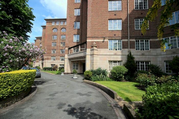 4 Bedroom Flat To Rent In Cropthorne Court, Maida Vale, London, W9