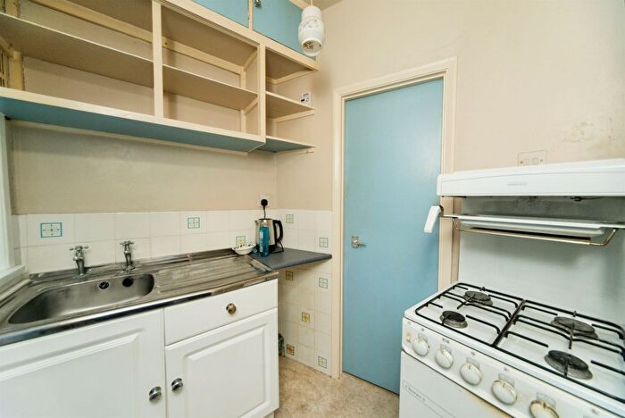 1 Bedroom Flat For Sale In Cornwall Road, Bexhill-On-Sea, TN39