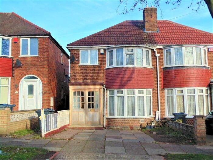 3 Bedroom Semi-Detached House To Rent In Sandringham Road, Great Barr, B42