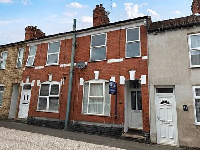 2 Bedroom Terraced House For Sale In Princes Street, Kettering, NN16