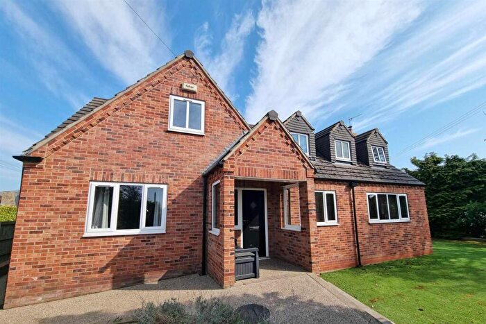 4 Bedroom Detached House For Sale In High Street, Hook, Goole, DN14