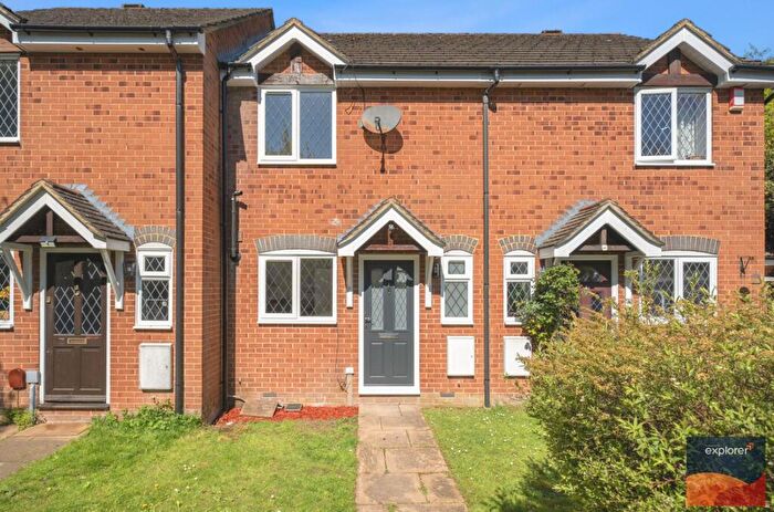 2 Bedroom Terraced House For Sale In Inglewood Drive, Basingstoke, RG22
