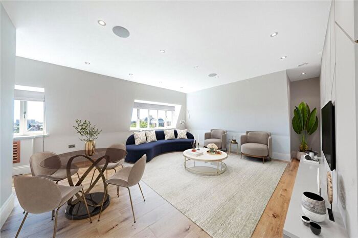 3 Bedroom Penthouse For Sale In Wellington Road, St John's Wood, London, NW8