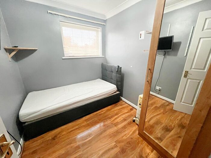 1 Bedroom Terraced House To Rent In Galleywood Road, Great Baddow, Chelmsford, Essex, CM2