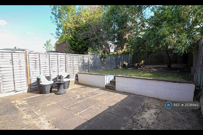 4 Bedroom Terraced House To Rent In Chennells, Hatfield, AL10