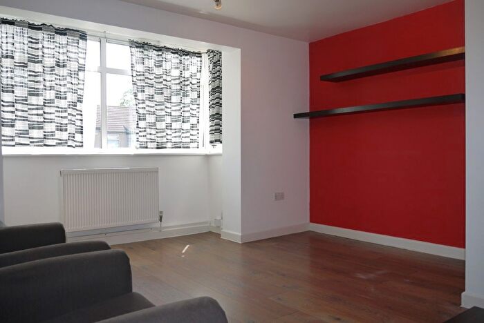 1 Bedroom Flat To Rent In Tysoe Avenue, Enfield, EN3
