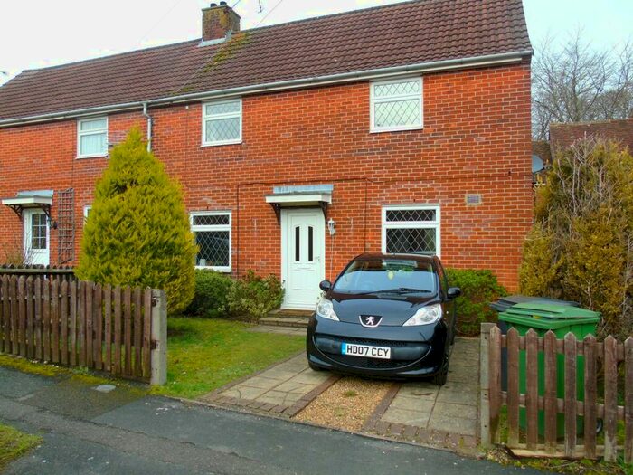 4 Bedroom Semi-Detached House To Rent In Battery Hill, Winchester, SO22
