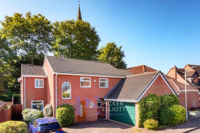 4 Bedroom Detached House For Sale In Church Close, Stoke Golding, CV13